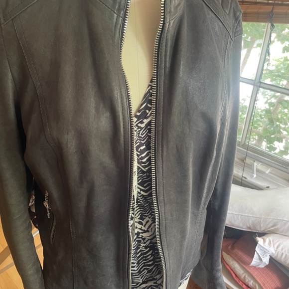 Grey leather jacket - Picture 2 of 7